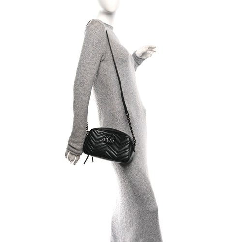 Calfskin Matelasse Monochrome Small GG Marmont Chain Shoulder Bag Black